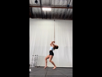  alt="Sofie Dossi"