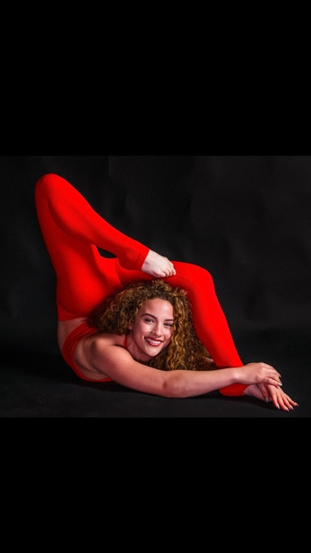 Sofie Dossi