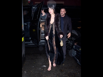  alt="Dakota Johnson"