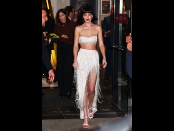  alt="Dakota Johnson"