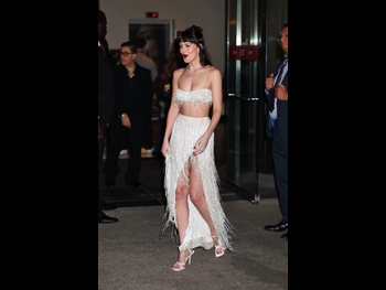  alt="Dakota Johnson"