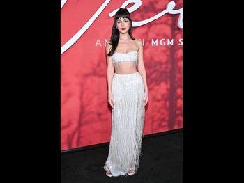  alt="Dakota Johnson"