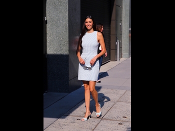  alt="Nina Dobrev"