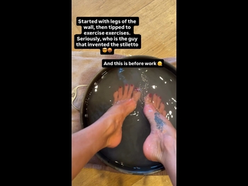  alt="Brooke Burke"