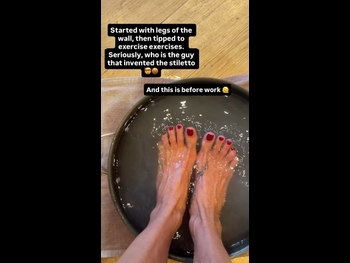  alt="Brooke Burke"