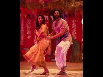  alt="Akshara Singh"