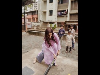  alt="Akshara Singh"