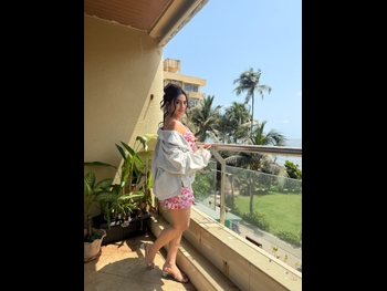  alt="Akshara Singh"