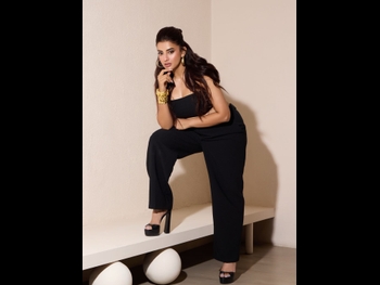  alt="Akshara Singh"