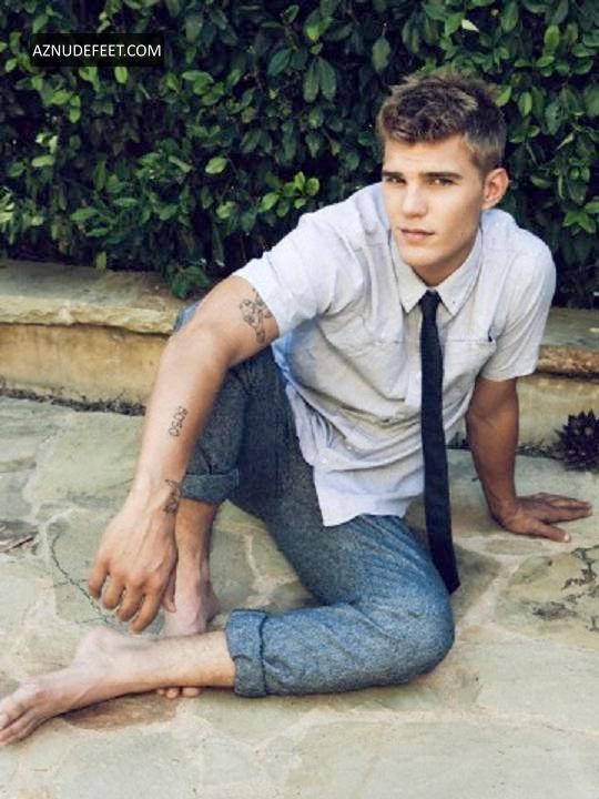 Chris Zylka Feet Aznudefeet Men