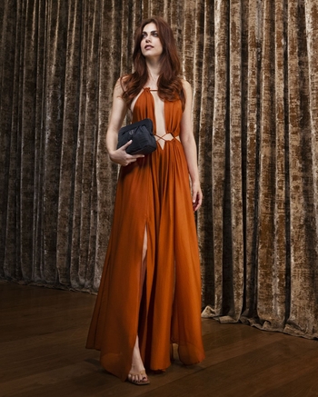 Miriam Leone