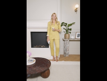  alt="Holly Willoughby"