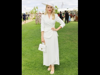  alt="Holly Willoughby"