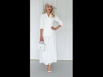  alt="Holly Willoughby"