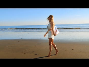  alt="Sydney Sweeney"