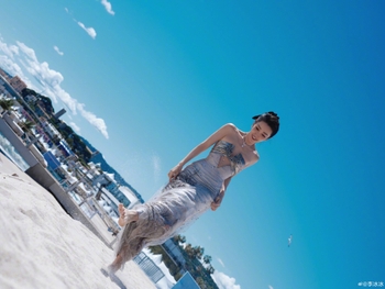  alt="Bingbing Li"