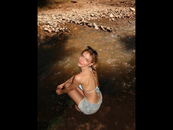  alt="Kari Cassandra"