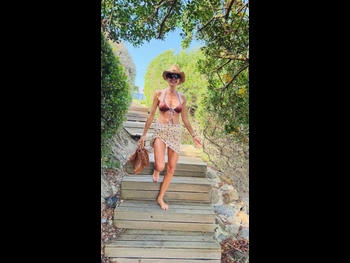  alt="Juliana Awada"