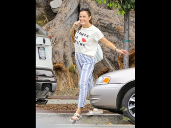 alt="Jennifer Garner (i)"