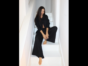  alt="Zaira Nara"