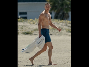  alt="Drew Starkey"