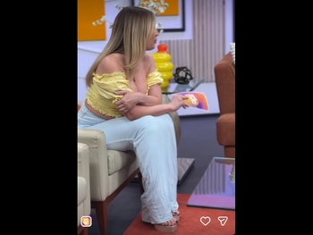  alt="Natalia Rivera"
