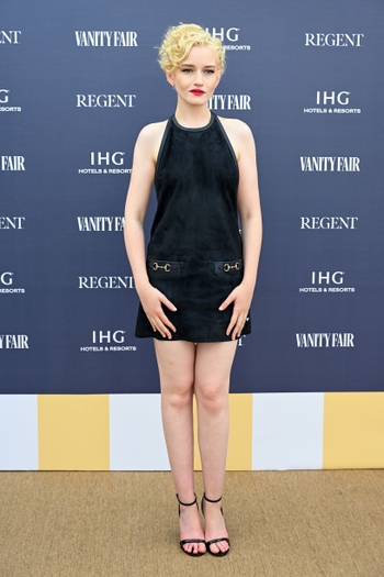 Julia Garner