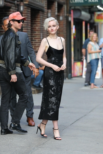 Julia Garner