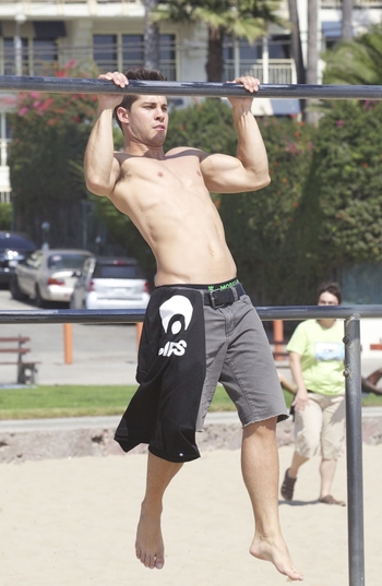 Dean Geyer