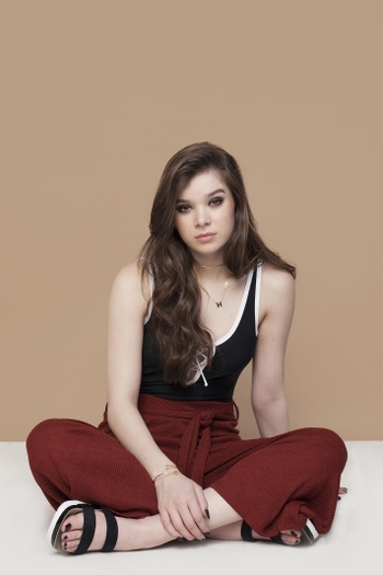 Hailee Steinfeld