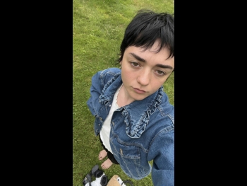  alt="Maisie Williams"