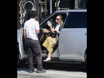  alt="Hilary Duff"