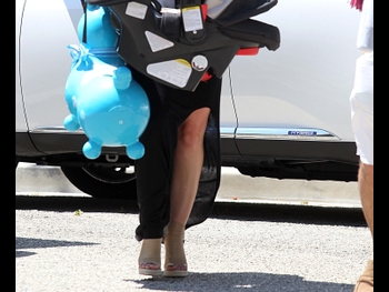  alt="Hilary Duff"