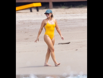  alt="Hilary Duff"
