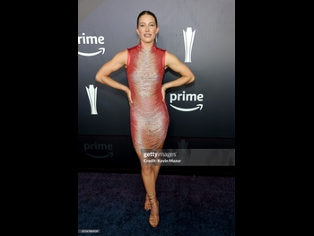  alt="Caroline Jones"