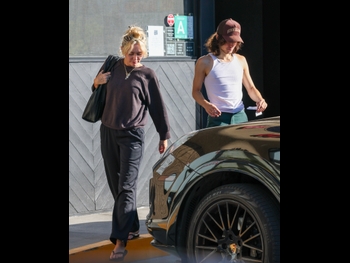  alt="Miley Cyrus"