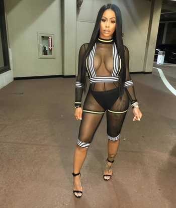 Alexis Skyy