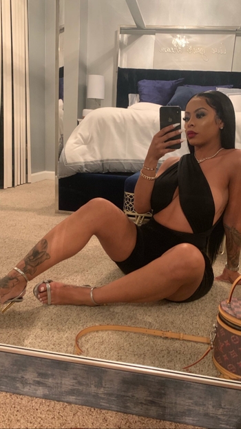 Alexis Skyy