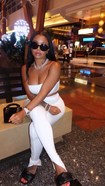 Alexis Skyy