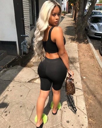 Alexis Skyy