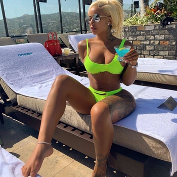 Alexis Skyy