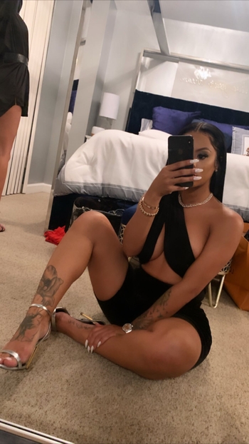 Alexis Skyy