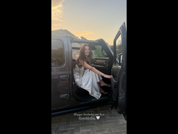  alt="Yael Shelbia"