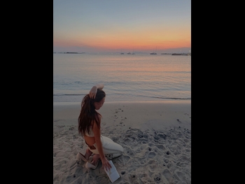  alt="Lily Chee"