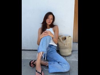  alt="Lily Chee"