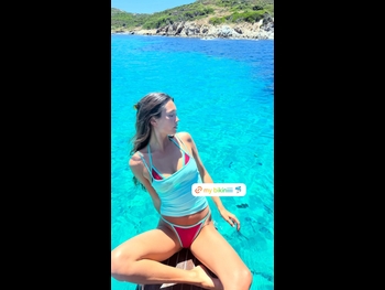  alt="Lily Chee"