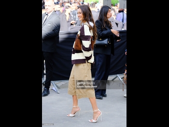  alt="Lily Chee"