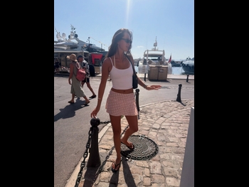  alt="Lily Chee"