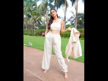  alt="Aahana Kumra"