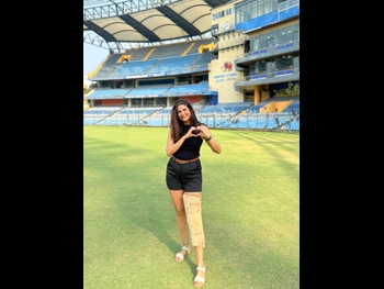  alt="Aahana Kumra"
